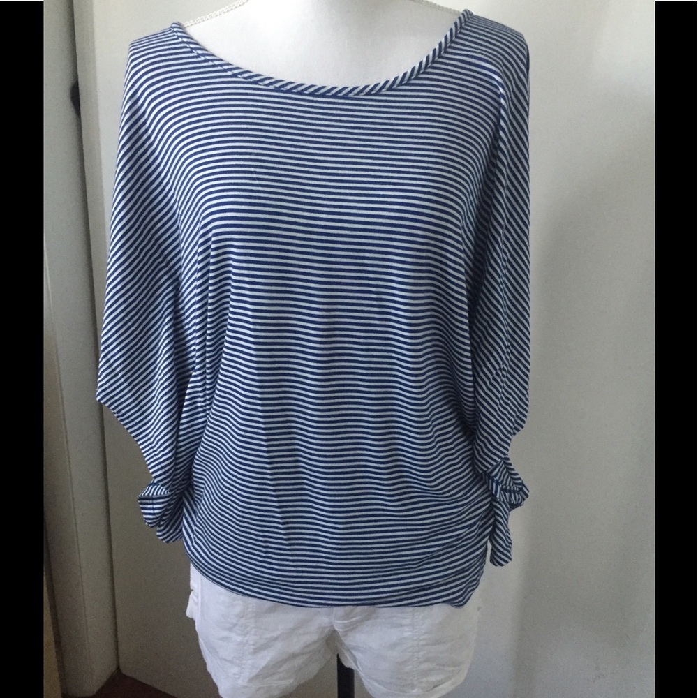 Red Haute striped Dolman sleeve top large ⭐️